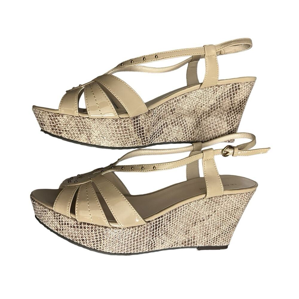 AK Anne Klein IFlex Sandal Kathmandu 10 M Beige Patent Leather Platform Wedge - Picture 6 of 11